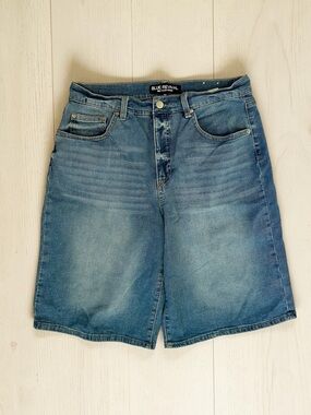 Blue Revival Women's Recycled Denim Shorts - Washed Blue Size 31